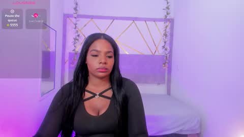 Snapshot of ivybliss8 chatting on December 22, 8:06 pm i v y b l i s s online show from December 22, 8:06 pm