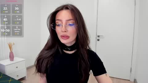 Snapshot of ivydainty chatting on June 2, 1:29 am Ivy online show from June 2, 1:29 am