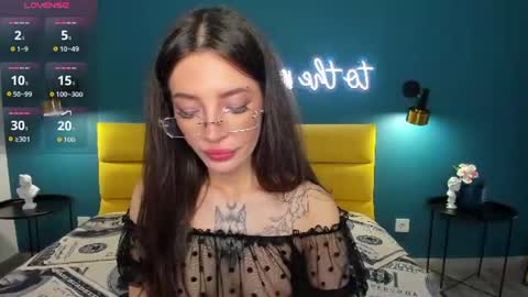 Snapshot of ivydainty chatting on July 24, 1:25 am Ivy online show from July 24, 1:25 am