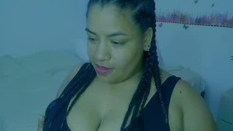 ivydesouza online show from May 1, 4:06 am