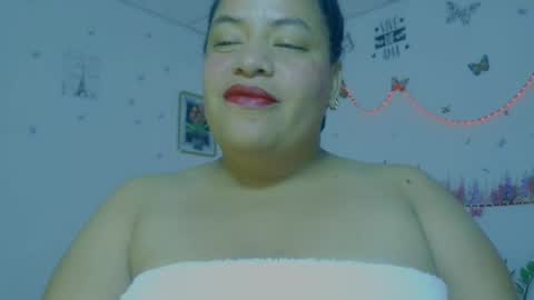 Snapshot of ivydesouzaa chatting on June 8, 4:13 am ivydesouza online show from June 8, 4:13 am