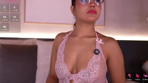 ivyellis online show from April 27, 11:52 am