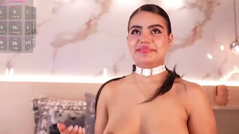 ivyellis online show from July 6, 11:51 am