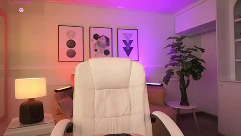 Snapshot of ivygrabes chatting on July 28, 12:48 pm Ivy Grabes online show from July 28, 12:48 pm