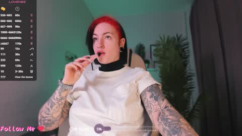 Snapshot of ivyhoney chatting on December 11, 1:39 pm IVY - Follow me 3 online show from December 11, 1:39 pm