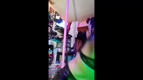 ivyjennifer366 online show from February 6, 7:56 am