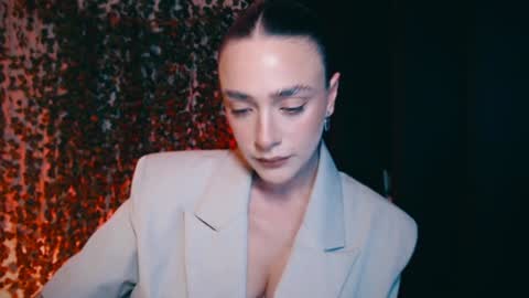 Miss Ivy online show from January 17, 3:53 pm