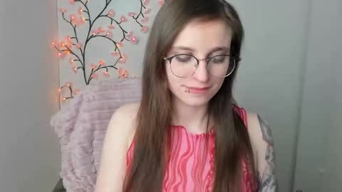 Ivy online show from May 3, 2:39 am