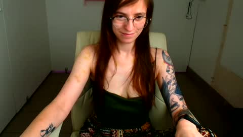 Ivy online show from June 26, 12:53 pm