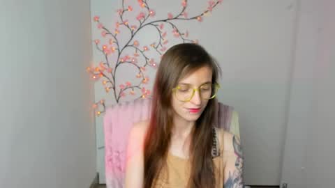 Ivy online show from July 12, 2:08 pm