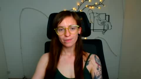 Ivy online show from July 16, 12:33 pm