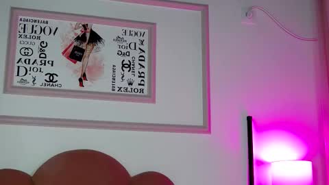 Ivy online show from November 15, 8:22 am