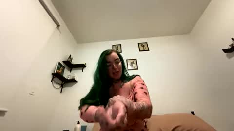 Ivy Riot online show from October 22, 7:08 am