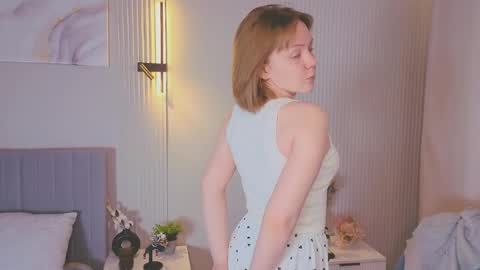 Ivy online show from May 31, 7:26 am