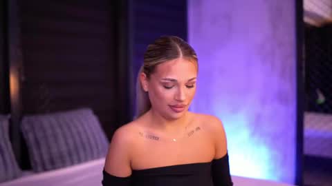 IvyRowa online show from January 30, 6:43 pm