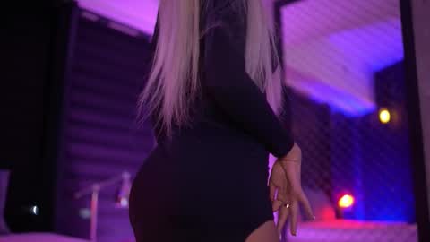 IvyRowa online show from September 8, 5:34 pm