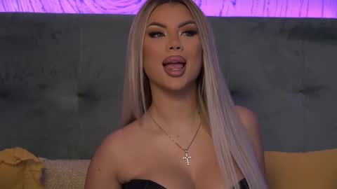  Ivy  online show from January 3, 6:01 am