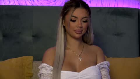  Ivy  online show from January 14, 6:13 am