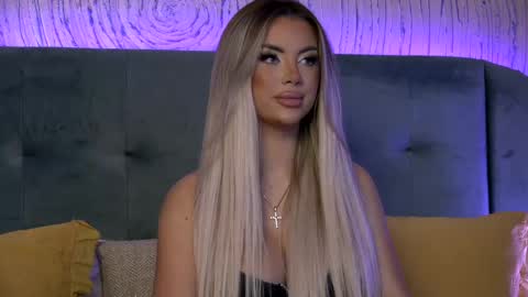  Ivy  online show from March 4, 5:32 am