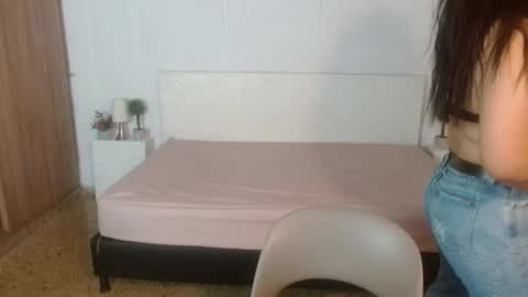 ivyshine7 online show from December 22, 7:00 pm