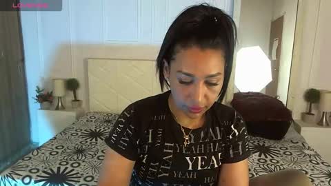 ivyshine7 online show from February 23, 7:00 pm