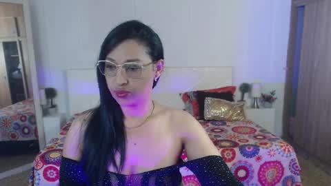 ivyshine7 online show from April 4, 7:44 pm