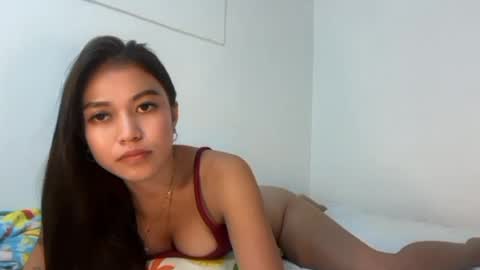 ivysnows online show from July 28, 8:23 pm