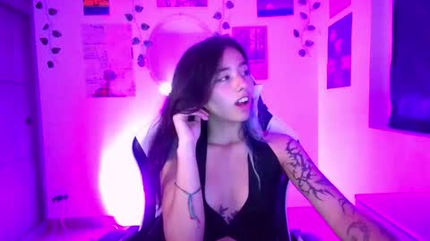 Snapshot of ivystone_ chatting on March 10, 1:43 am Ivy online show from March 10, 1:43 am