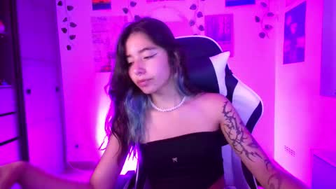 Snapshot of ivystone_ chatting on March 12, 12:06 am Ivy online show from March 12, 12:06 am