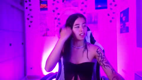 Snapshot of ivystone_ chatting on March 12, 11:22 pm Ivy online show from March 12, 11:22 pm