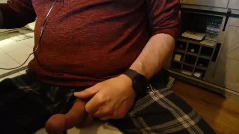 iwanttolicku40 online show from December 6, 10:19 pm