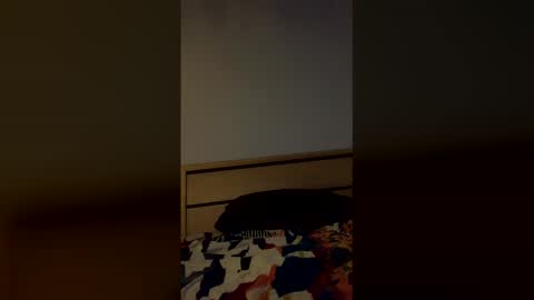 Snapshot of iwantu1230 chatting on February 28, 10:55 pm iwantu1230 online show from February 28, 10:55 pm