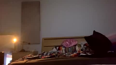 Snapshot of iwantu1230 chatting on March 29, 1:38 am iwantu1230 online show from March 29, 1:38 am