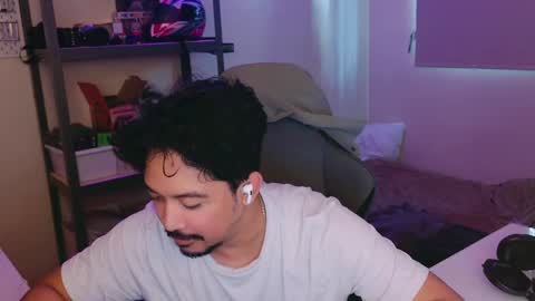 iwasd3nse online show from February 22, 6:52 pm