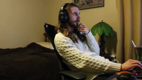 iwhitesmurf online show from December 15, 7:23 am