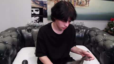 Snapshot of iwillfall_ chatting on December 12, 9:26 pm Maxim online show from December 12, 9:26 pm