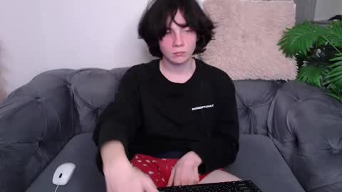 Snapshot of iwillfall_ chatting on February 14, 1:29 pm Maxim online show from February 14, 1:29 pm