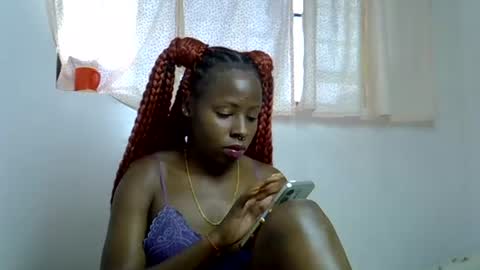 Snapshot of iynika chatting on June 14, 1:57 pm iynika online show from June 14, 1:57 pm