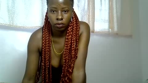 Snapshot of iynika chatting on June 18, 10:09 am iynika online show from June 18, 10:09 am