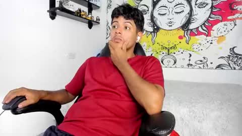 Izan online show from October 25, 7:52 pm