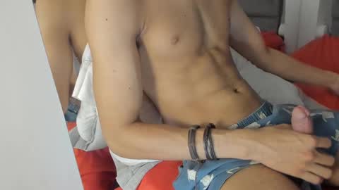 Snapshot of izato chatting on March 12, 5:28 pm izato online show from March 12, 5:28 pm