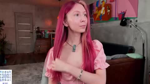 Snapshot of izi_fox chatting on June 22, 1:41 pm izi online show from June 22, 1:41 pm