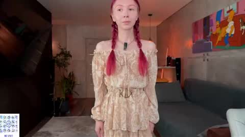 Snapshot of izi_fox chatting on June 24, 12:48 pm izi online show from June 24, 12:48 pm