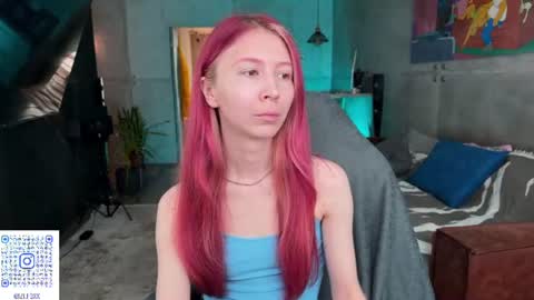 Snapshot of izi_fox chatting on July 9, 11:36 am izi online show from July 9, 11:36 am
