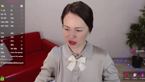 Queen of nylon  Victoria online show from February 28, 5:19 am