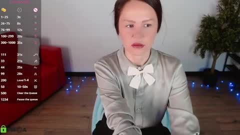 Snapshot of izzy_cam chatting on May 23, 5:23 am Queen of nylon Victoria online show from May 23, 5:23 am