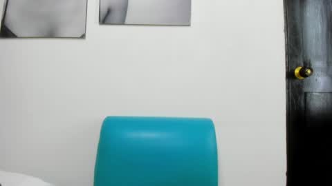 Izzy online show from January 15, 8:16 pm