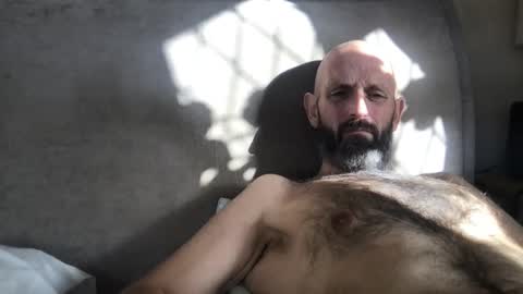 izzysboytoy1 online show from November 17, 12:00 pm