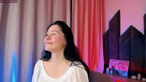 Izzy online show from June 2, 6:10 pm