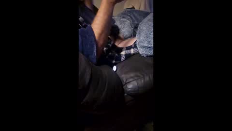 j1025402 online show from December 14, 12:43 pm